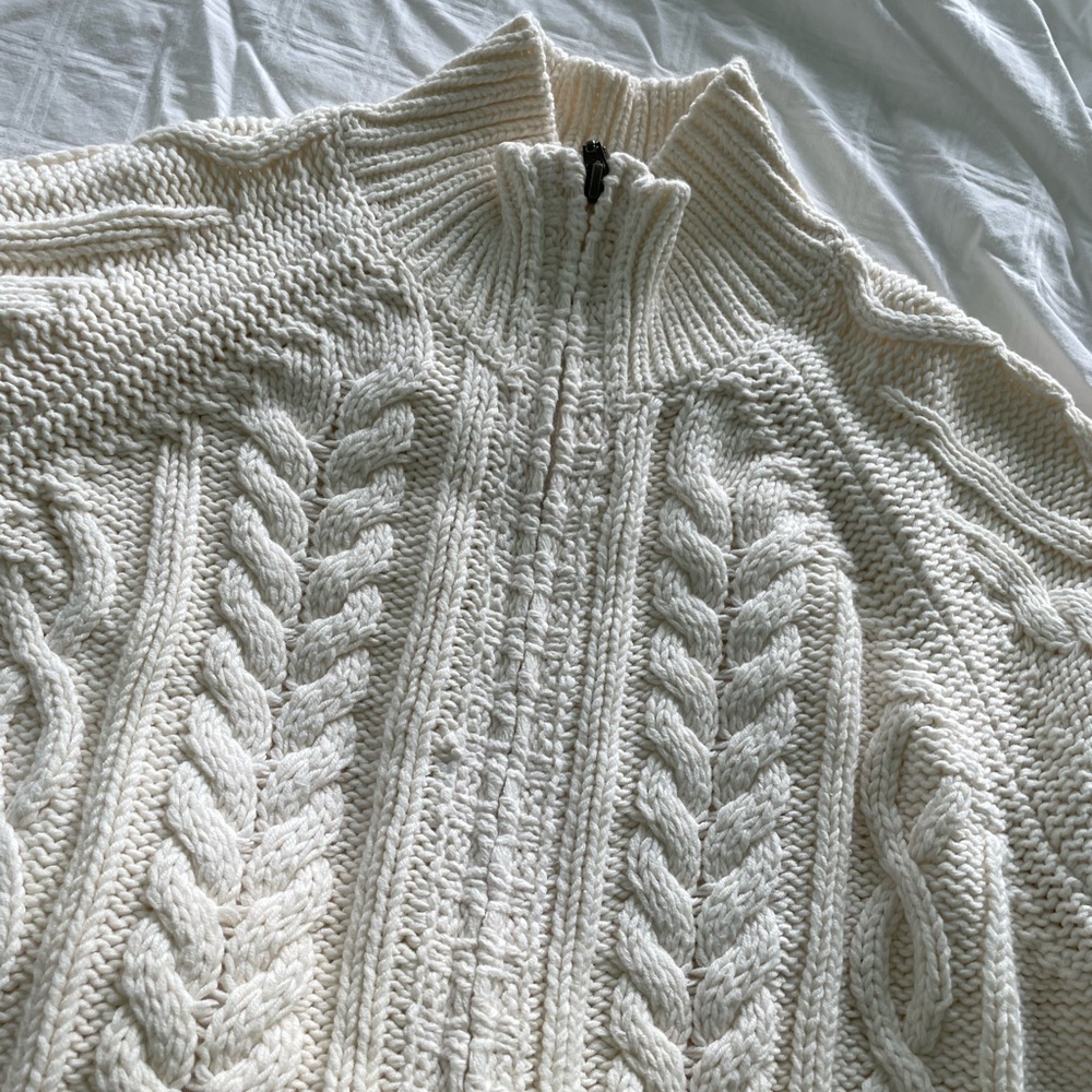 Elegant Cream Cable Knit Turtleneck Sweater